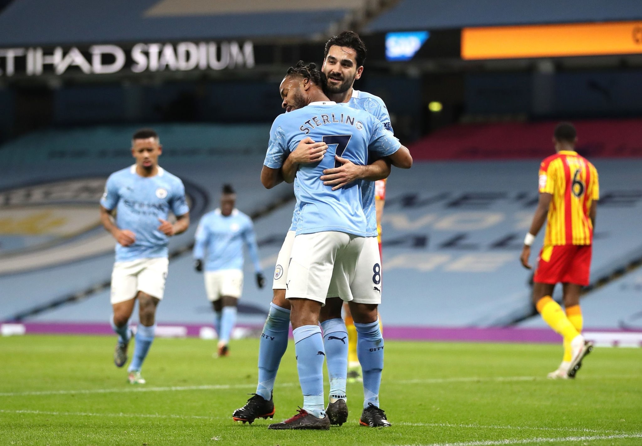 以及对斯帕 以及对斯帕